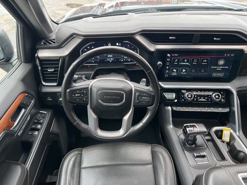 Used 2022 GMC Sierra 1500 Denali w/ Technology Package AWD/4WD image 23