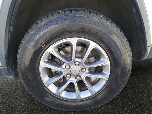 Used 2014 Jeep Grand Cherokee Limited image 34