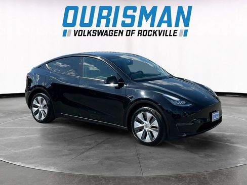 Used 2023 Tesla Model Y Long Range AWD/4WD image 1