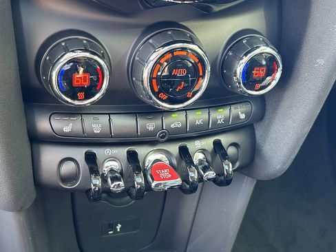 Used 2020 MINI Cooper 2-Door Hardtop image 20