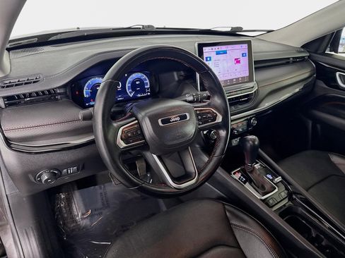 Used 2022 Jeep Compass Trailhawk w/ Trailhawk Elite Group image 10