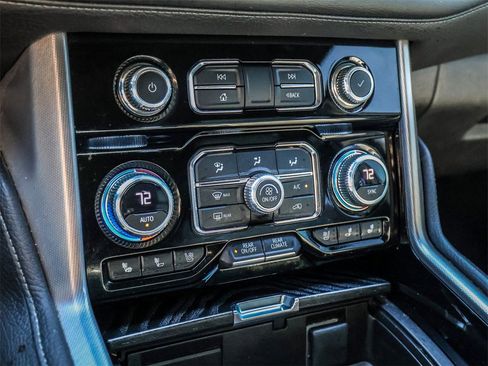 Used 2023 GMC Yukon Denali image 35