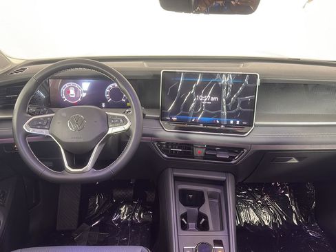 New 2026 Volkswagen Tiguan SE AWD/4WD image 2