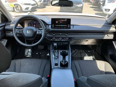Used 2024 Honda Accord EX image 17