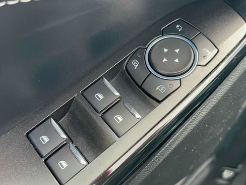 Certified 2022 Ford Explorer ST w/ ST Street Pack image 17