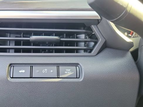 New 2026 Nissan Altima 2.5 SV FWD image 17