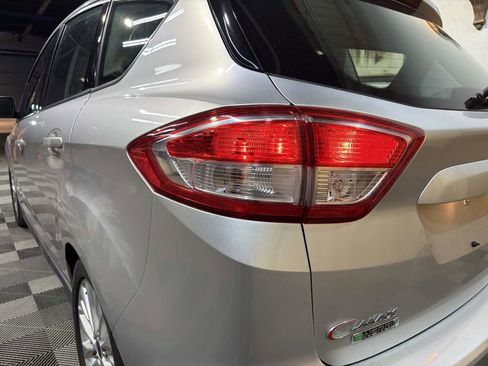 Used 2017 Ford C-MAX Energi SE image 9