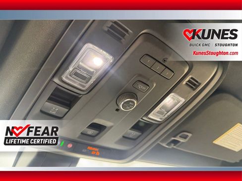Used 2022 GMC Yukon SLT AWD/4WD image 37