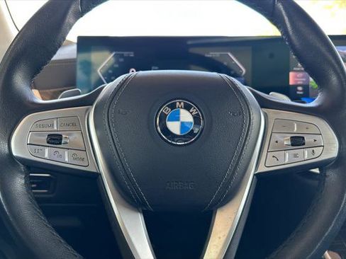 Used 2024 BMW X7 xDrive40i image 24