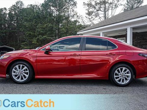 Used 2024 Toyota Camry LE image 8