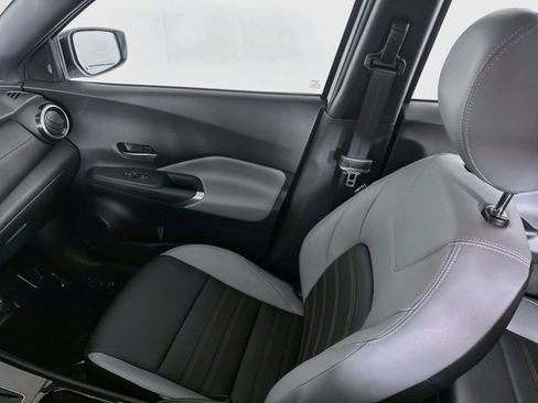 Used 2024 Nissan Kicks SR w/ SR Premium Package FWD image 22