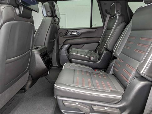 Certified 2025 GMC Yukon AT4 Ultimate AWD/4WD image 25