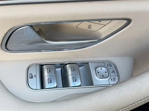 Used 2022 Mercedes-Benz GLS 450 4MATIC image 20