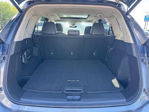 Used 2026 Nissan Rogue Dark Armor FWD image 10