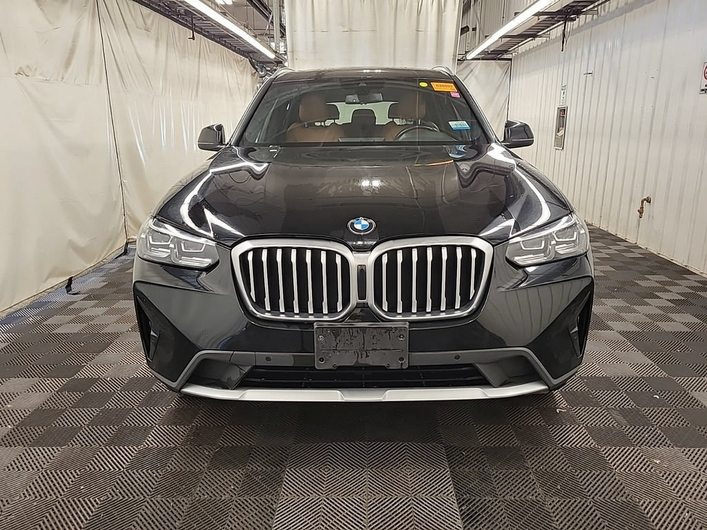 Used 2022 BMW X3 xDrive30i AWD/4WD image 2