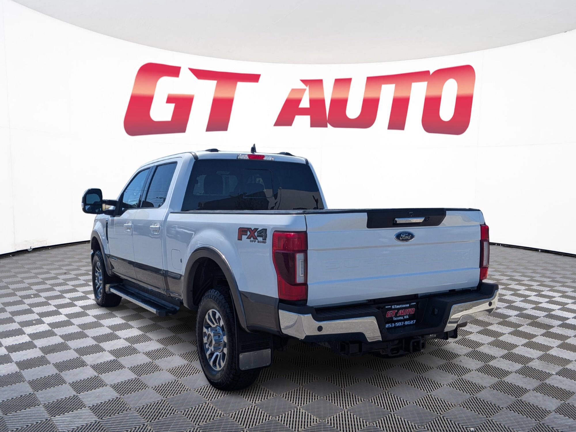 Used 2022 Ford F350 Lariat w/ FX4 Off-Road Package AWD/4WD image 4