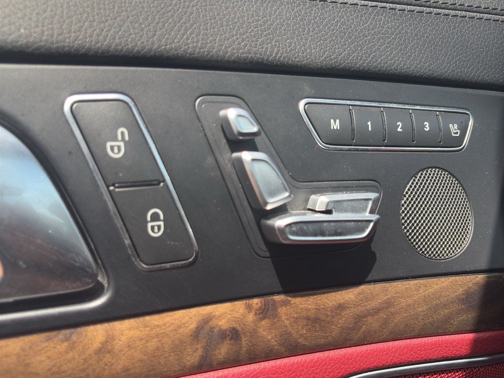 Used 2015 Mercedes-Benz SL 550 image 24