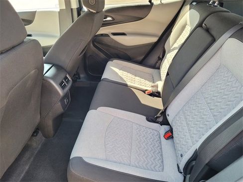 Used 2024 Chevrolet Equinox LT image 8
