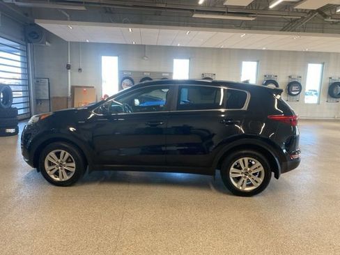 Used 2017 Kia Sportage LX image 9