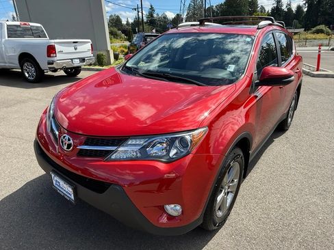 Used 2015 Toyota RAV4 XLE AWD/4WD image 9