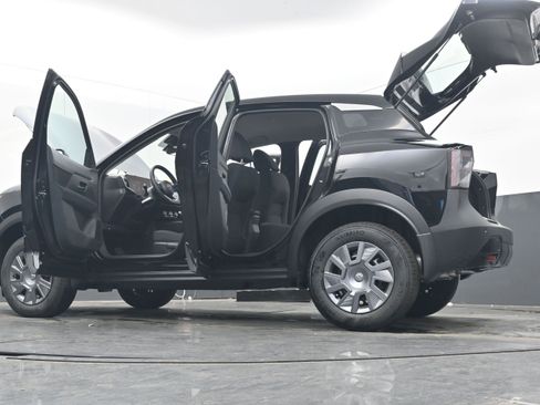 New 2026 Nissan Kicks S image 41