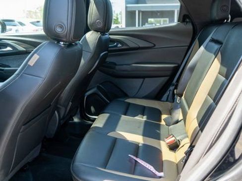Used 2021 Chevrolet TrailBlazer ACTIV w/ Sun and Liftgate Package AWD/4WD image 11