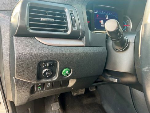 Used 2022 Honda Pilot Special Edition image 10