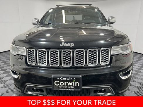 Used 2018 Jeep Grand Cherokee Overland AWD/4WD image 2