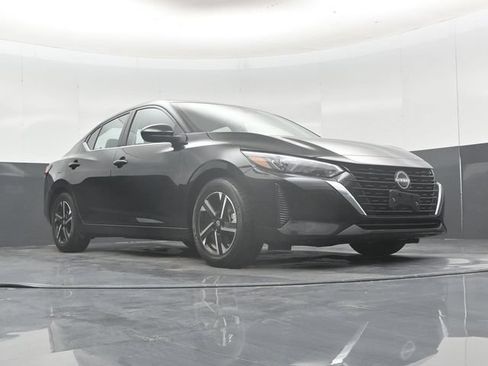 Used 2025 Nissan Sentra SV FWD image 49