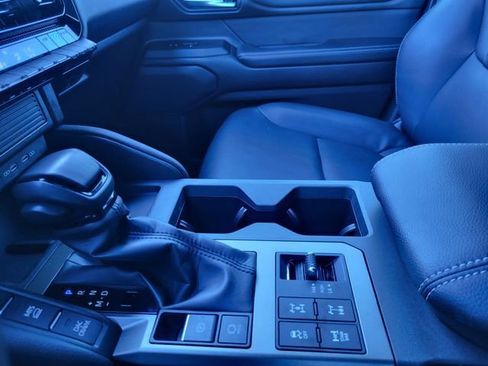 Used 2025 Toyota Land Cruiser image 17