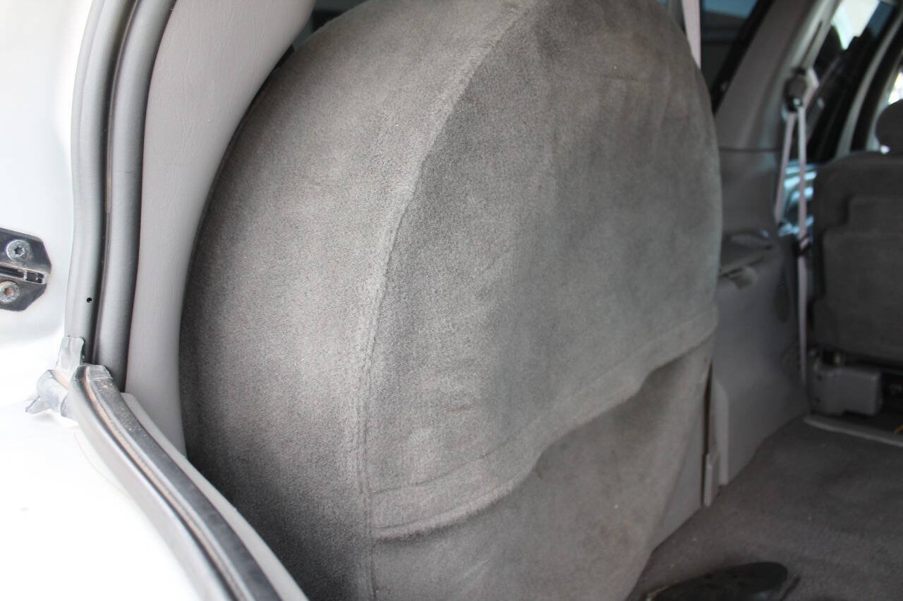 Used 2001 Ford Excursion XLT RWD image 16
