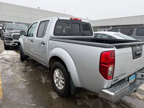 Used 2019 Nissan Frontier SV image 6
