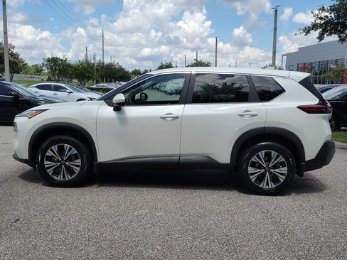 Certified 2023 Nissan Rogue SV FWD image 9
