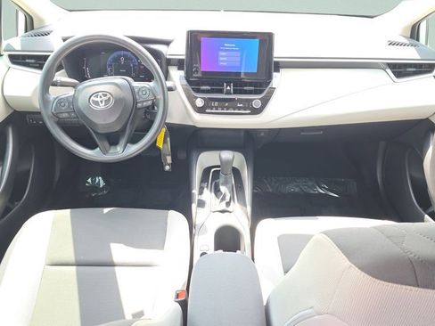Used 2026 Toyota Corolla LE FWD image 11