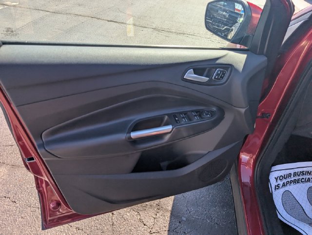 Used 2019 Ford Escape Titanium AWD/4WD image 12