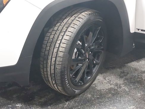 Used 2023 GMC Terrain SLE w/ Driver Convenience Package image 61