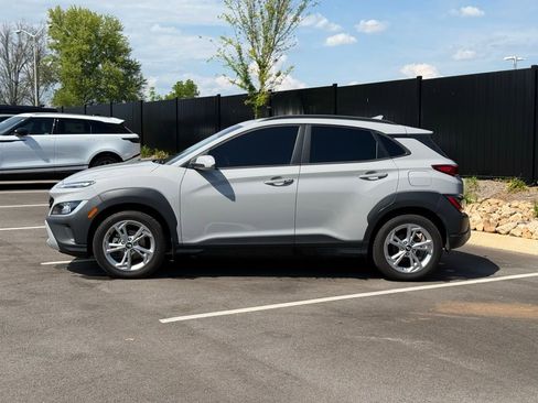 Used 2022 Hyundai Kona SEL image 10