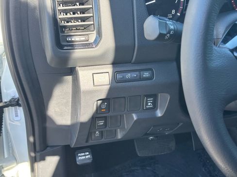 Certified 2022 Nissan Frontier Pro-X image 16