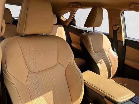 Used 2024 Lexus NX 250 FWD image 29