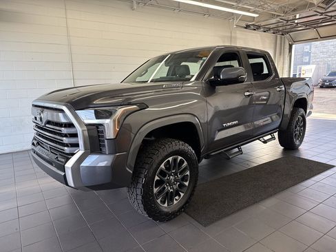 Used 2025 Toyota Tundra Limited image 4