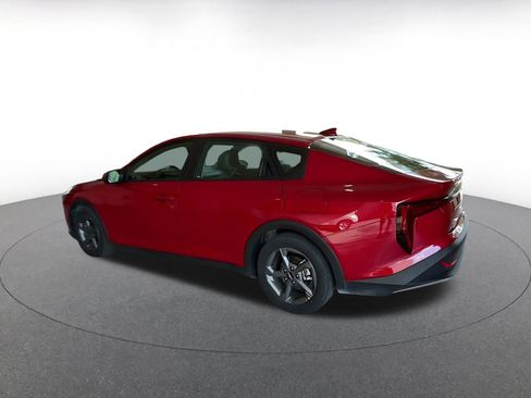 Used 2025 Kia K4 LXS image 9