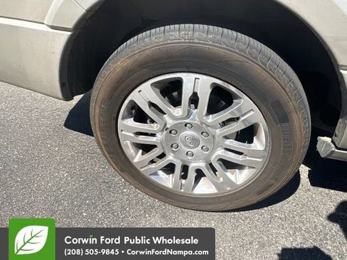 Used 2017 Ford Expedition Limited w/ Equipment Group 301A AWD/4WD image 21