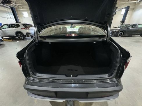 New 2025 Kia K4 LXS image 20