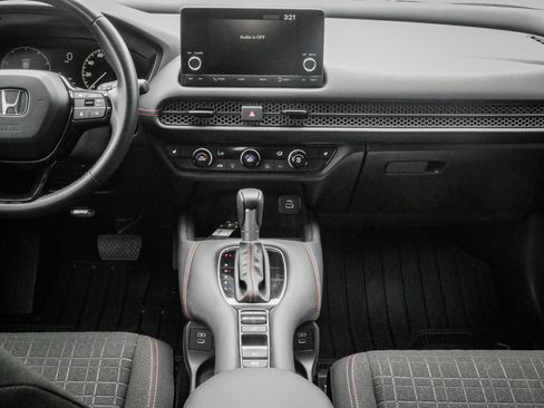 Certified 2025 Honda HR-V Sport image 28