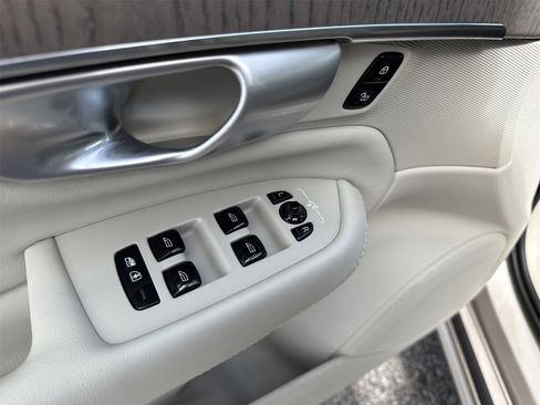 Used 2024 Volvo XC90 T8 Plus w/ Protection Package Premier image 39