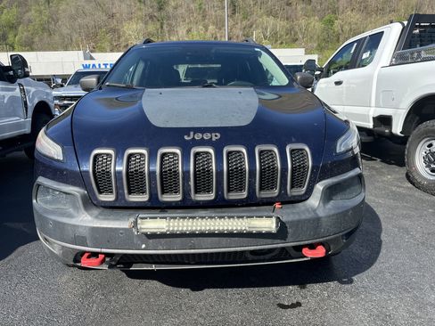 Used 2014 Jeep Cherokee Trailhawk w/ Technology Group image 3