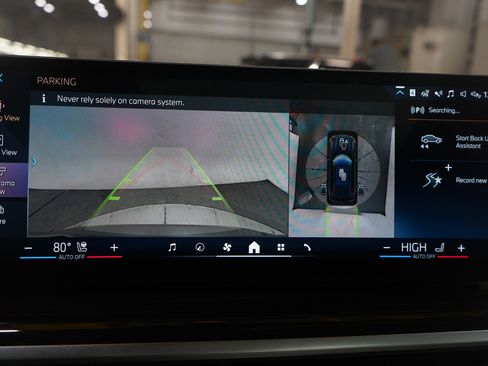 Used 2024 BMW X5 xDrive40i w/ M Sport Package image 33