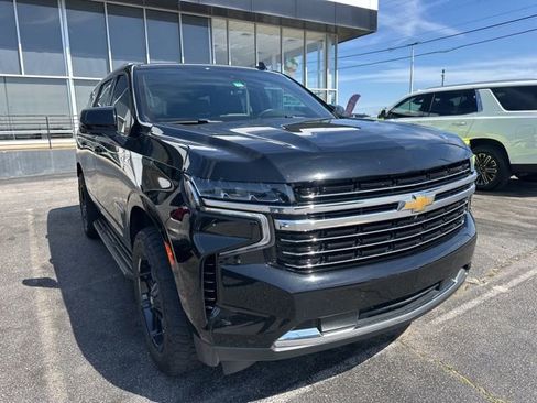 Used 2023 Chevrolet Tahoe LT w/ Luxury Package image 2