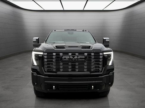 New 2025 GMC Sierra 3500 Denali Ultimate AWD/4WD image 8