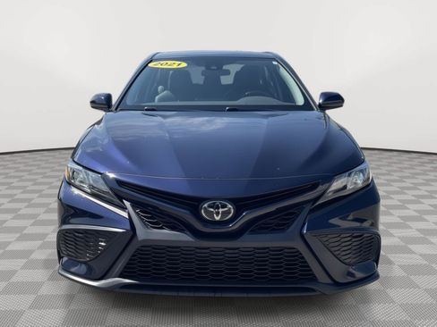Used 2021 Toyota Camry SE FWD image 9